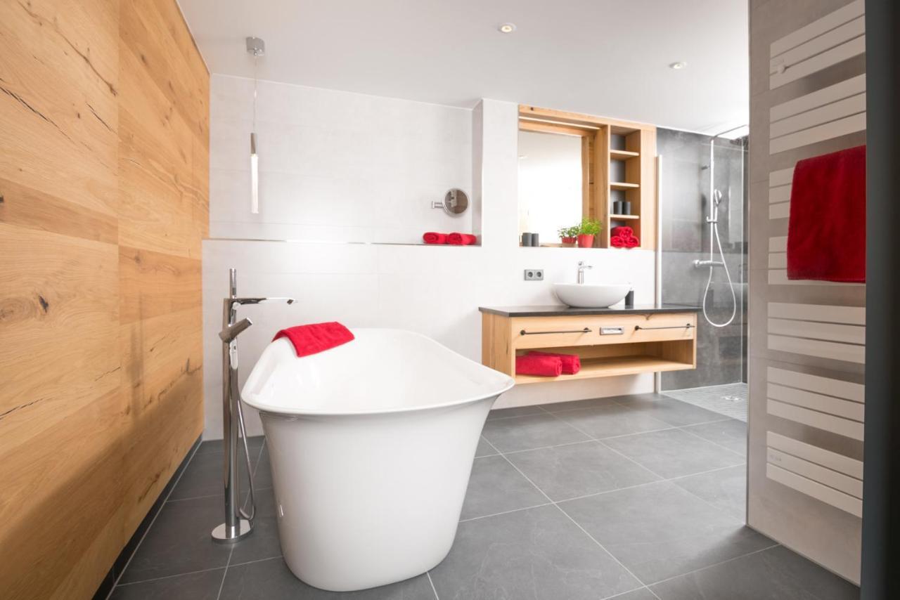 Chalet-Ferienwohnung Giebeltraum, 115 Qm, Wellness/Fitness/Sauna - Bergroedelhof Feilitzsch エクステリア 写真