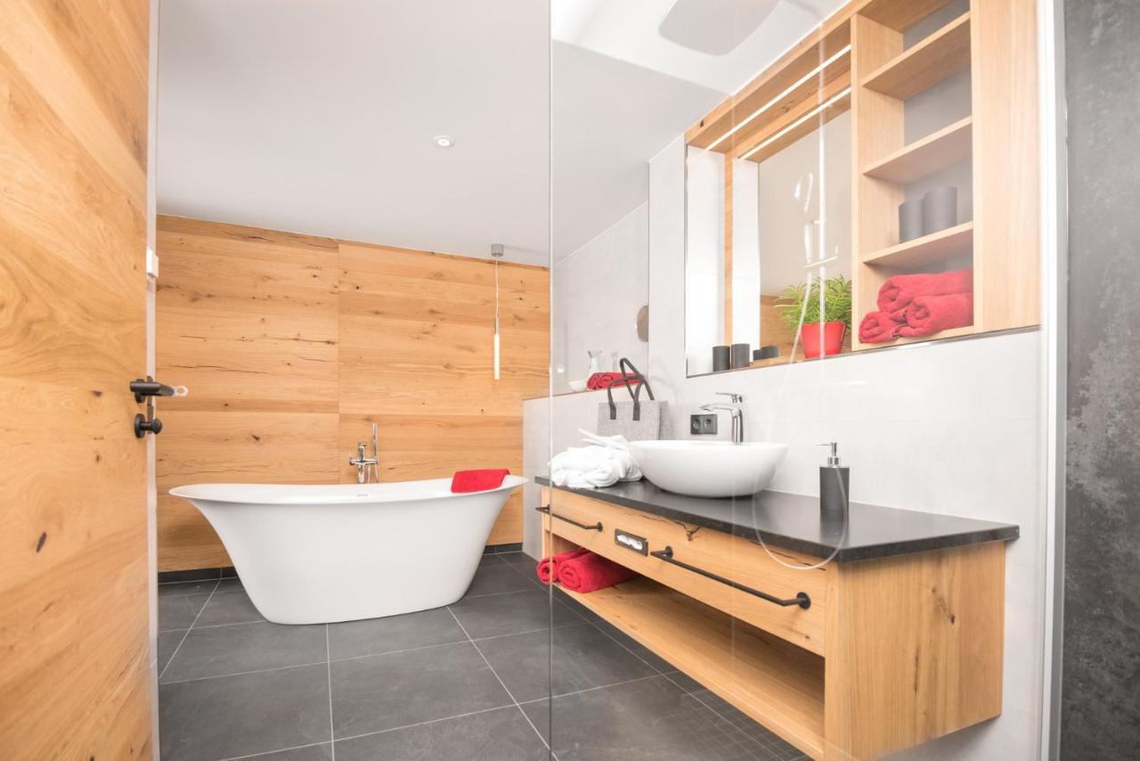 Chalet-Ferienwohnung Giebeltraum, 115 Qm, Wellness/Fitness/Sauna - Bergroedelhof Feilitzsch エクステリア 写真
