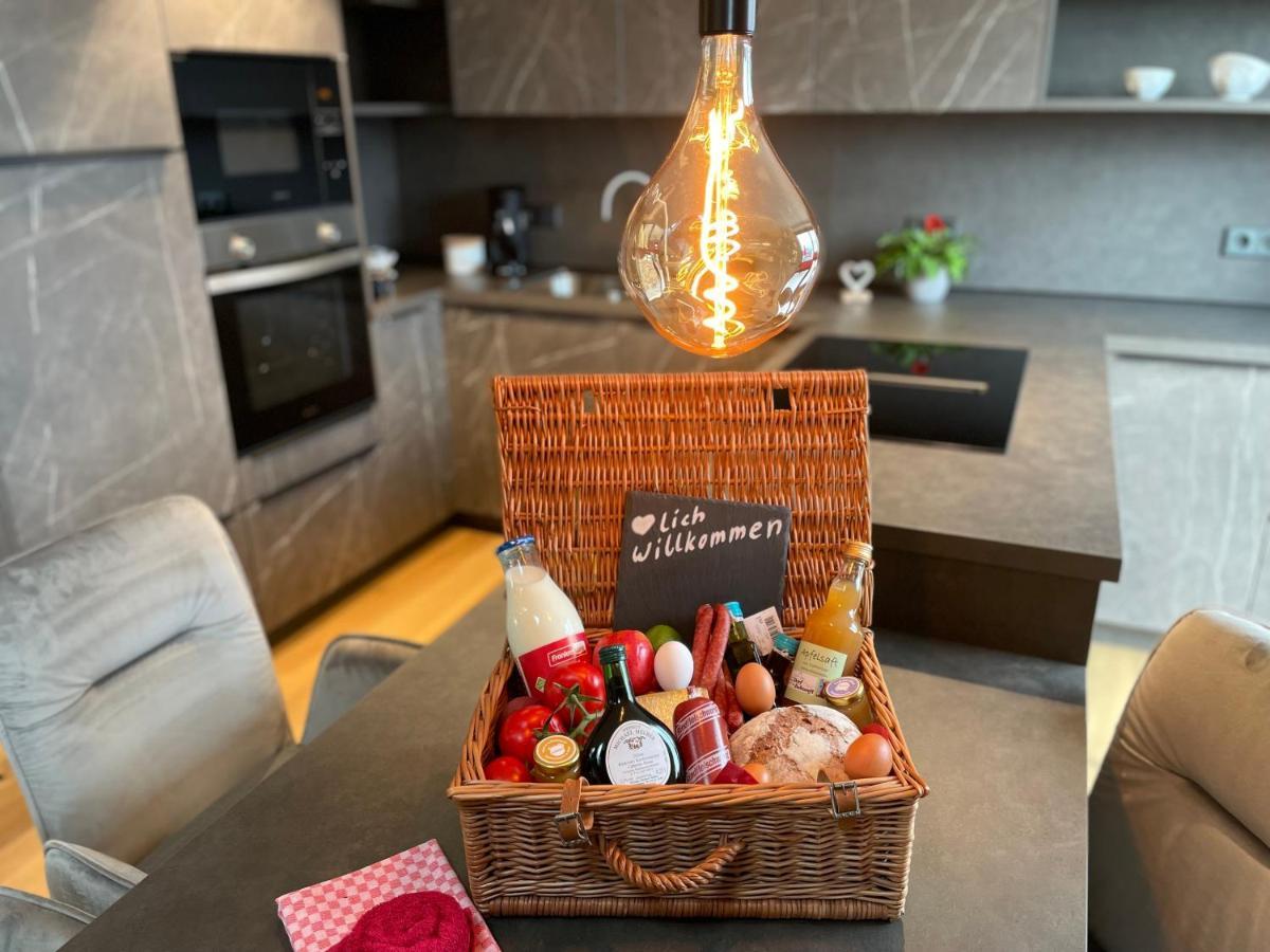 Chalet-Ferienwohnung Giebeltraum, 115 Qm, Wellness/Fitness/Sauna - Bergroedelhof Feilitzsch エクステリア 写真