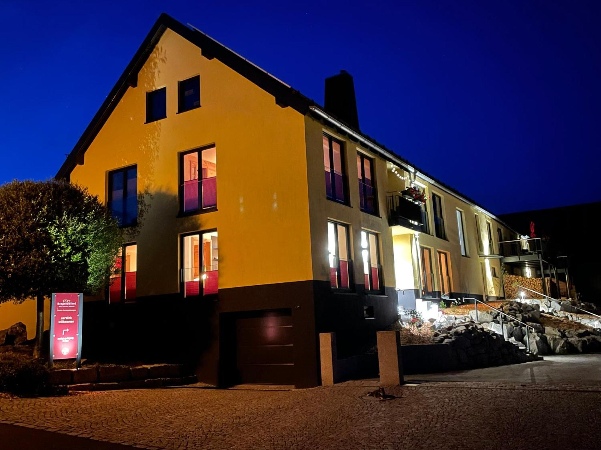 Chalet-Ferienwohnung Giebeltraum, 115 Qm, Wellness/Fitness/Sauna - Bergroedelhof Feilitzsch エクステリア 写真