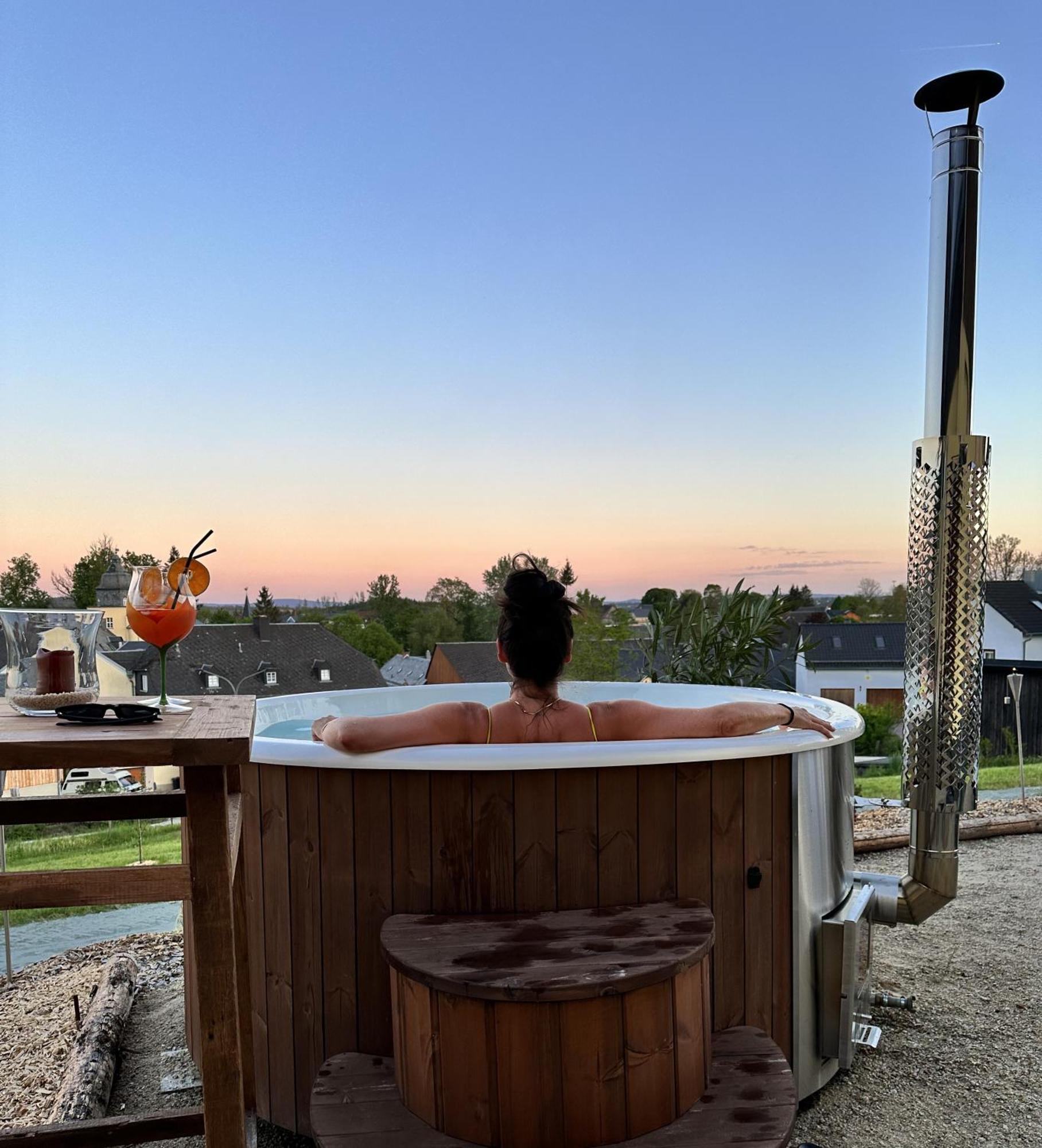 Chalet-Ferienwohnung Giebeltraum, 115 Qm, Wellness/Fitness/Sauna - Bergroedelhof Feilitzsch エクステリア 写真